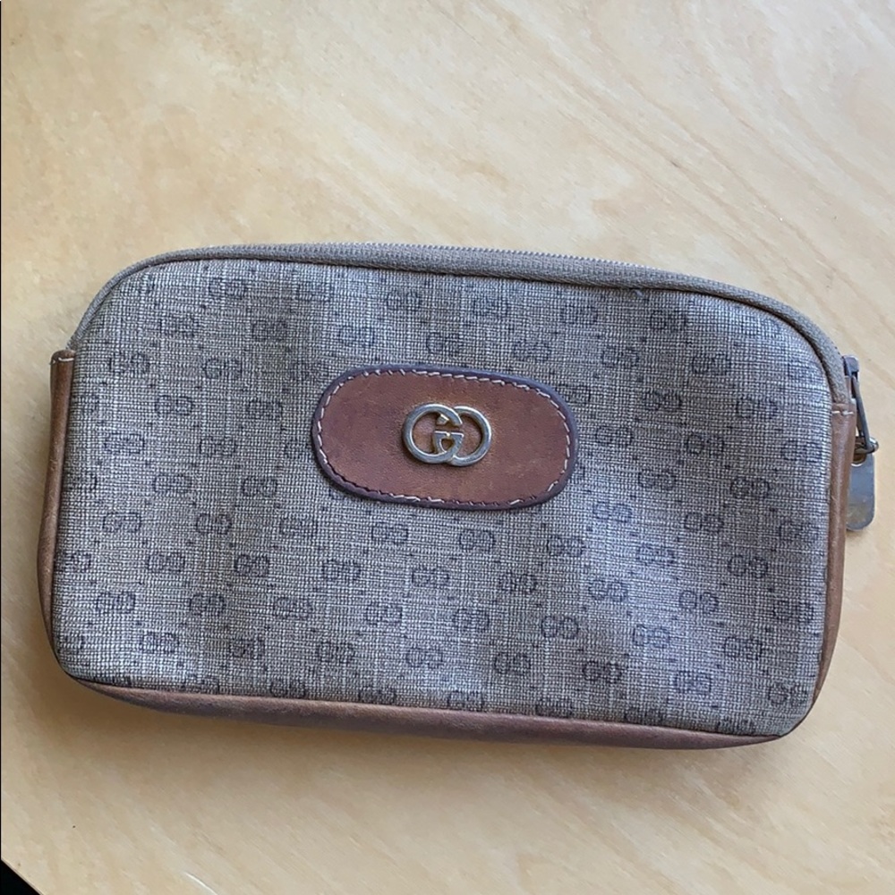 Gucci zipper case